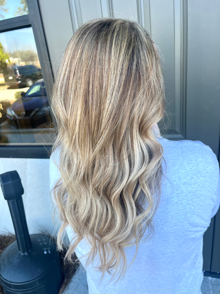 Hand-tied Extensions