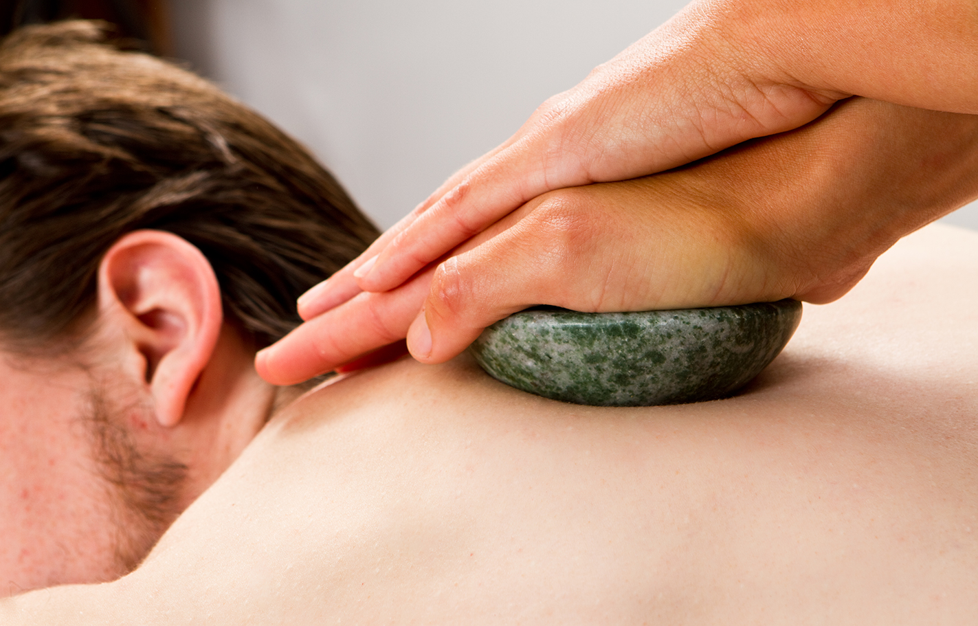 30 min Jade Hot Stone Massage