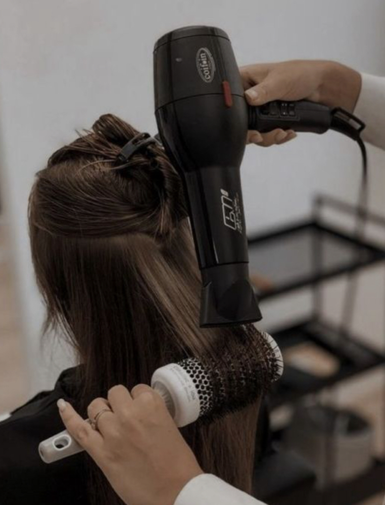Shampoo Blowdry Style
