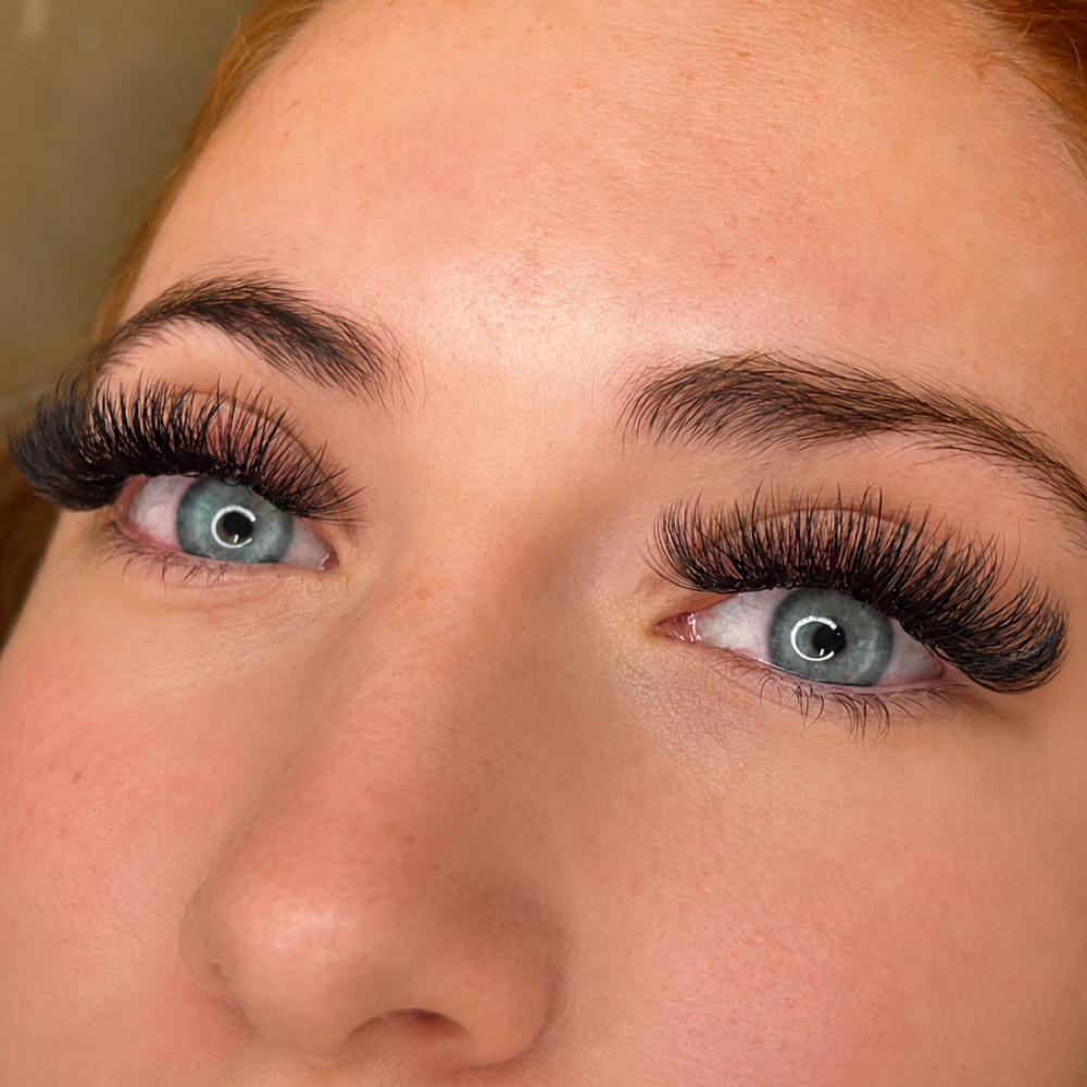 Whispy Full Set at The Lux Lash Lounge in National City, CA