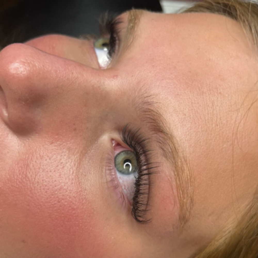 Hybrid Fullset at Beauty By Brea in Maryville, MO