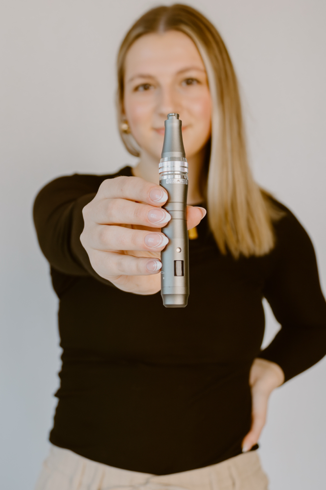 The Deluxe Glow Facial at beautybylinnaea in Overland Park, KS