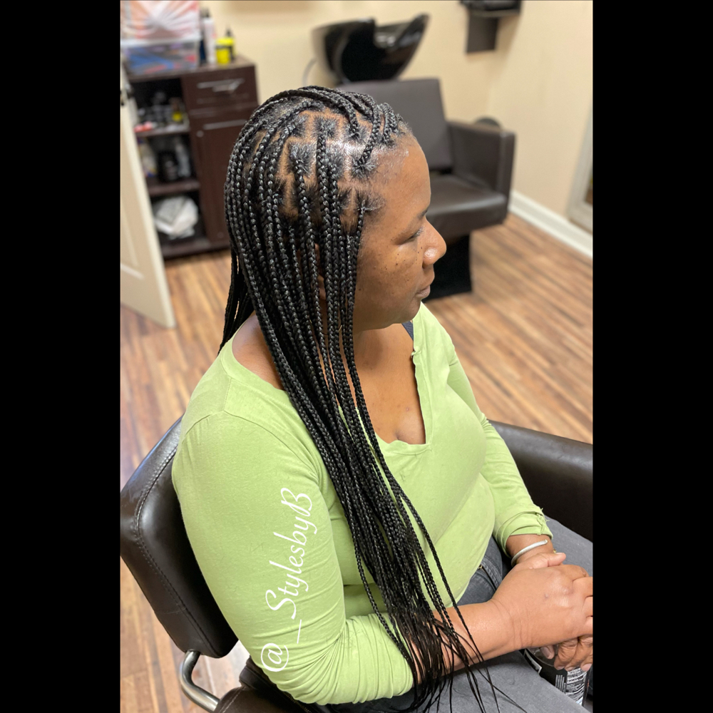 Medium Knotless