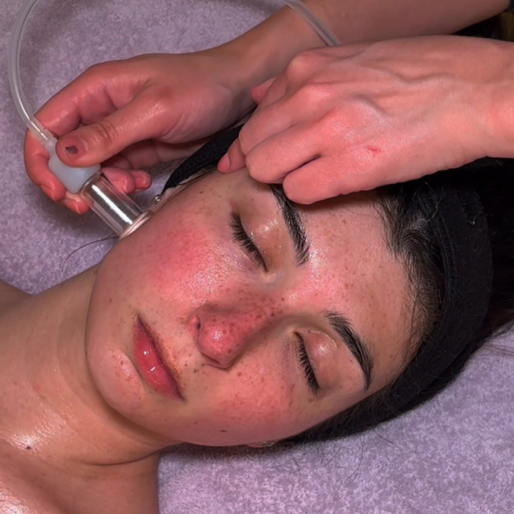 Luxe Sculpt at Luxe Skin by Shay in Hewlett, NY