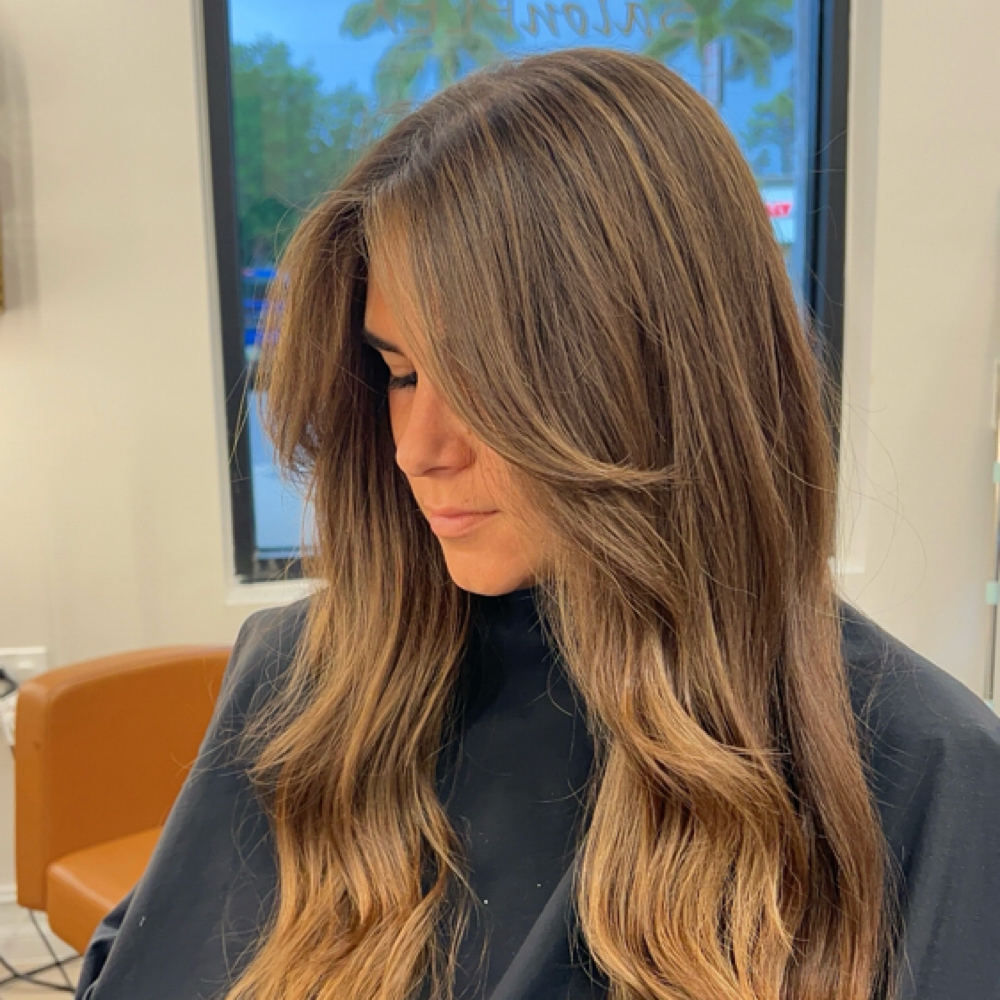 Partial foil (with Bella) at Glossed Beauty Bar in Fort Myers, FL