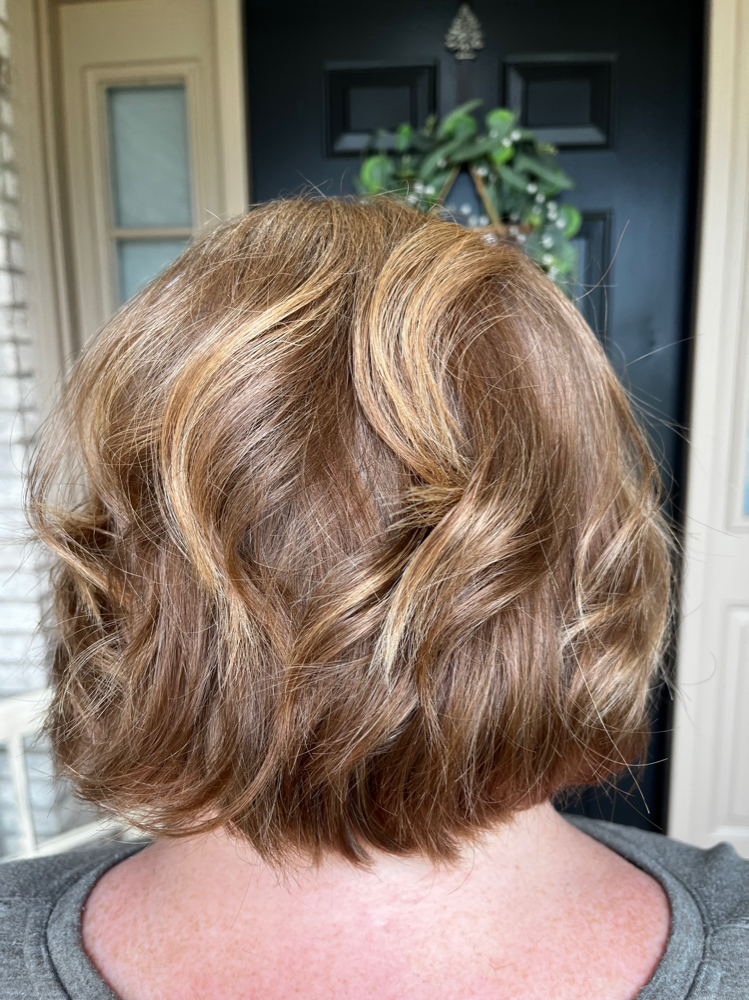 Consultation / Shampoo & Style