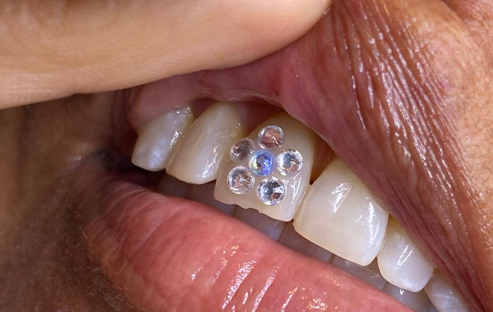 Flower Combo Gems at Av.nue Bar AV Lashes in Peoria, AZ