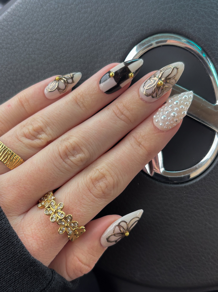 Press On Nail Consultation