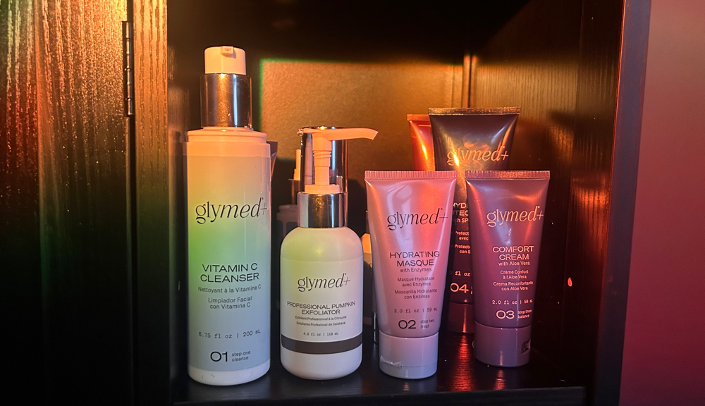 Summer Restore Signature Facial