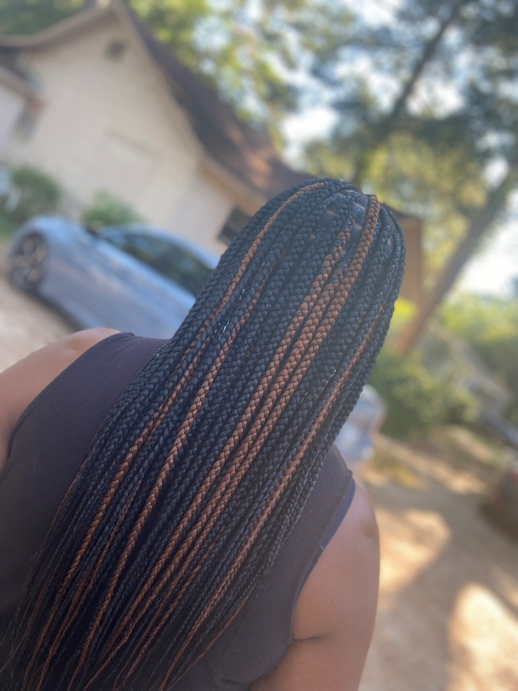 Medium Knotless