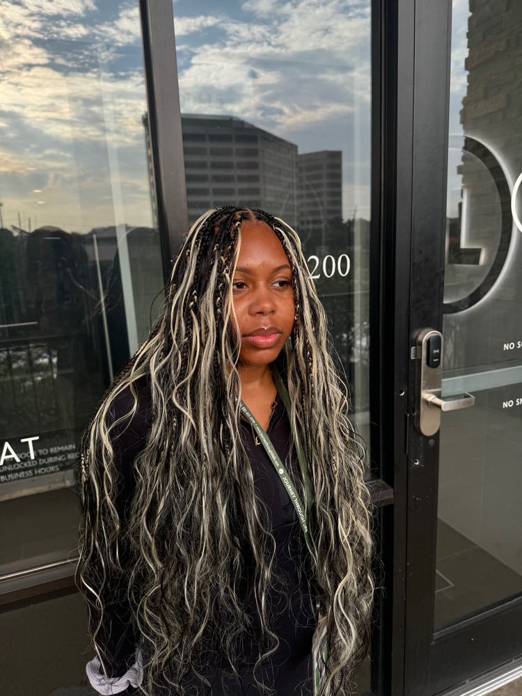 Knotless at Fifi in Houston, TX