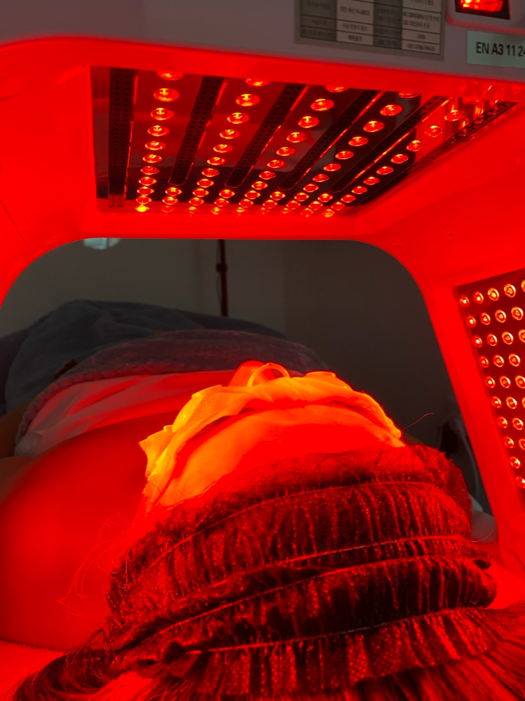 Dermaplaning With LED Therapy