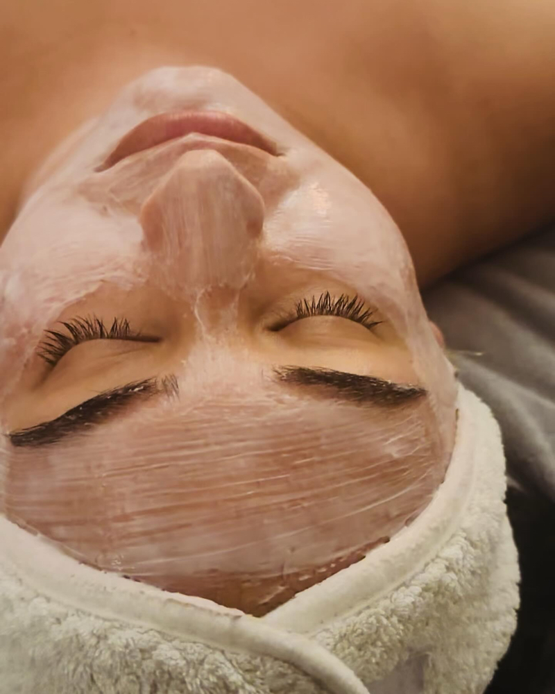 Anti-Aging Hydrating Facial