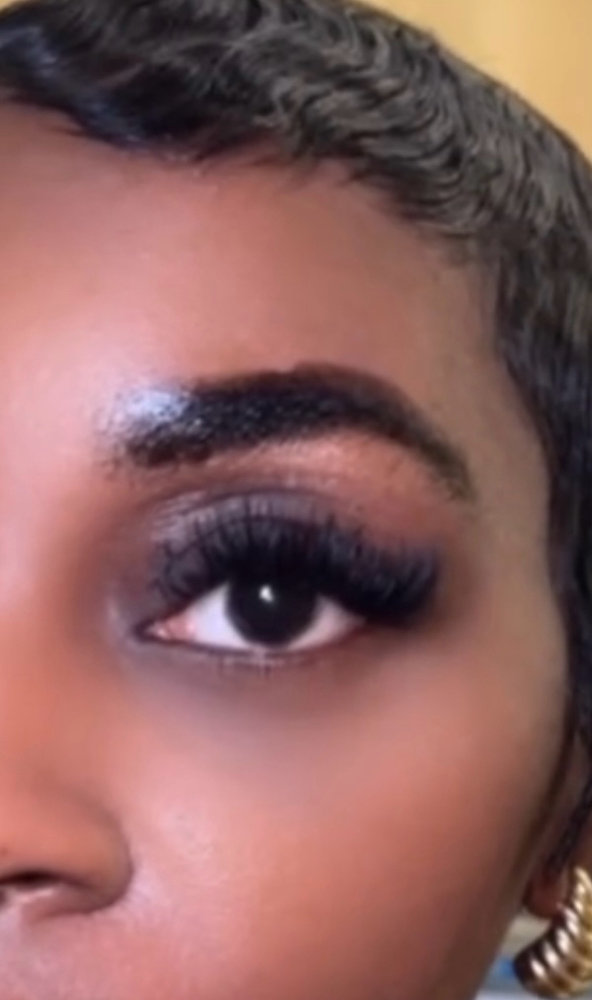 Volume Eyelash Extension