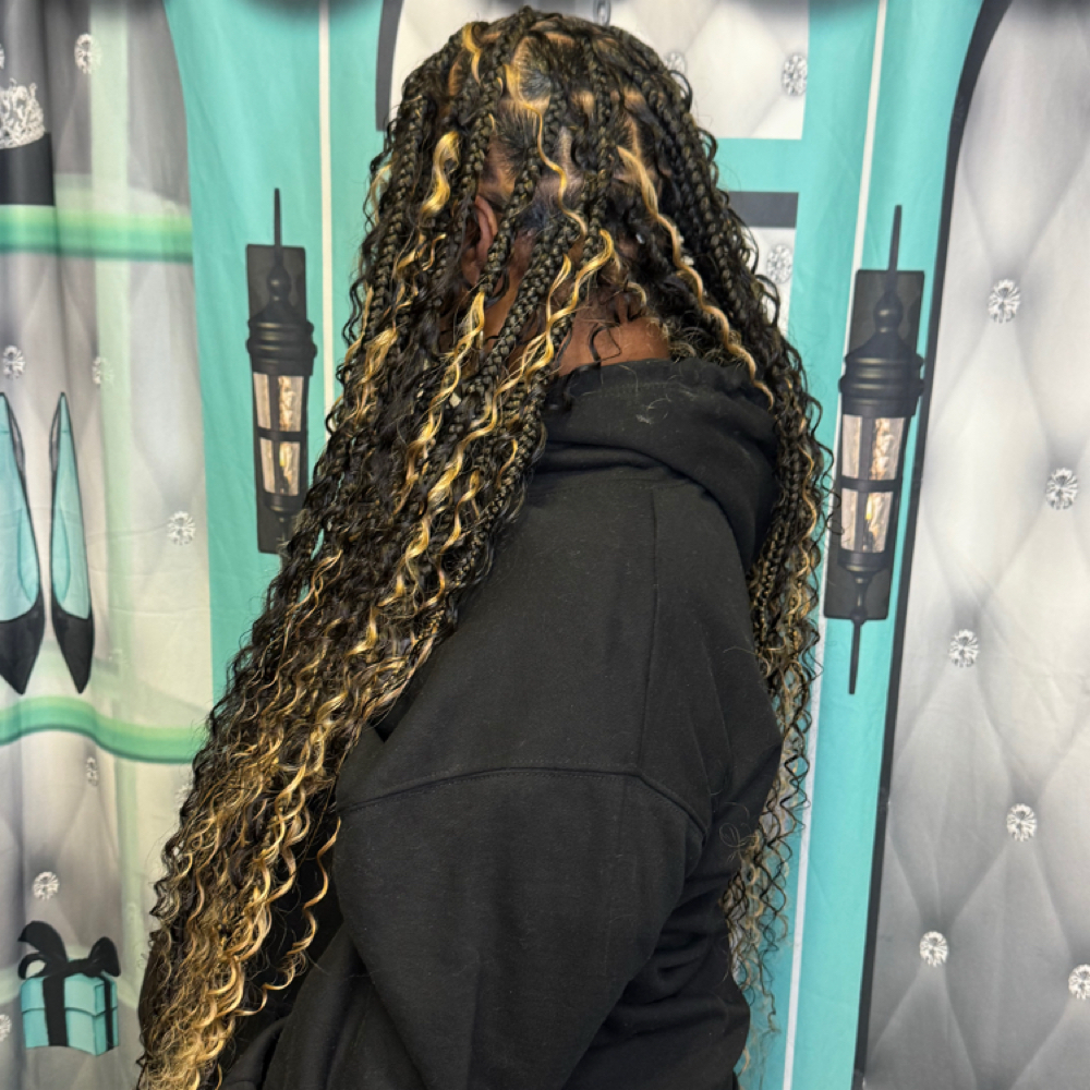 Large Boho Knotless Braids at Akennas Braids in Chesapeake, VA