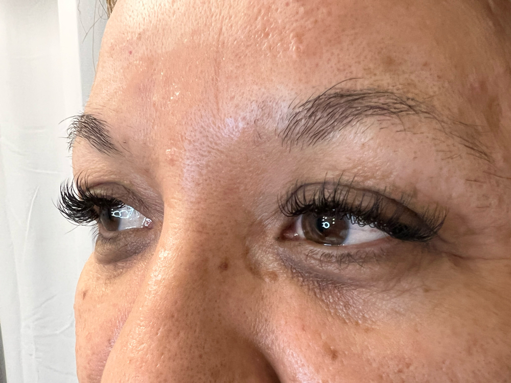 Clasic Eyelash Extensions at Beauty by Laura ๐ in Warr Acres, OK