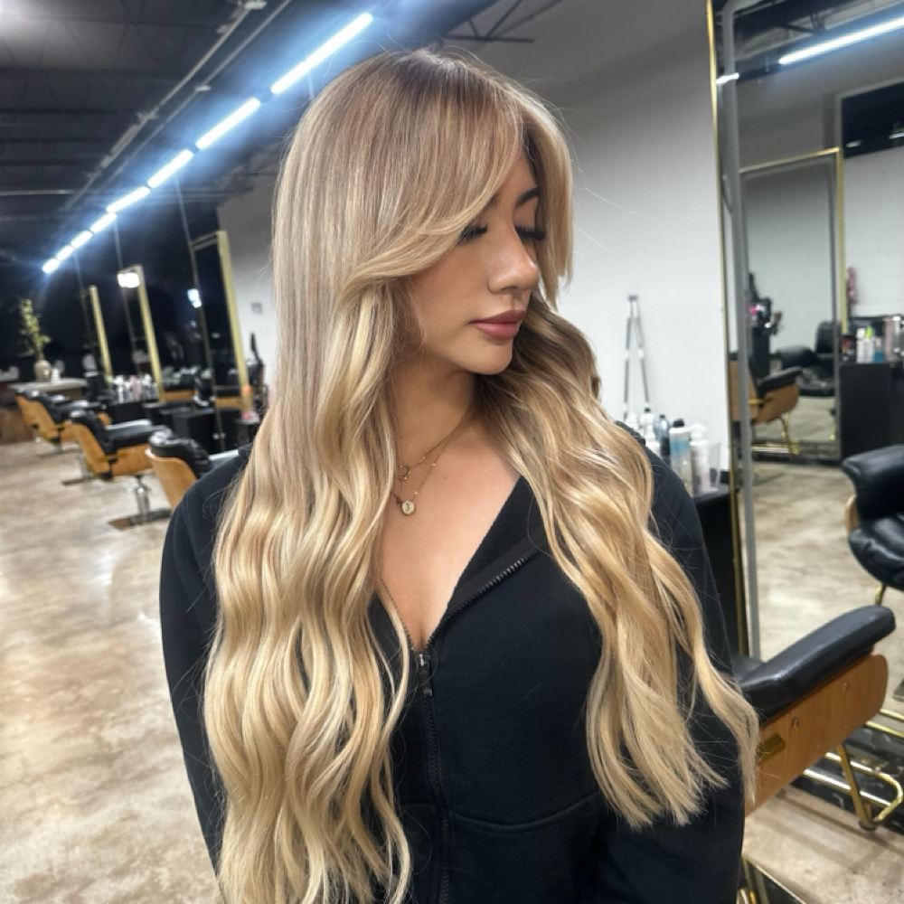 Extension Move Up + Wash, Style & T at Gabriela Diaz in Fortworth, TX