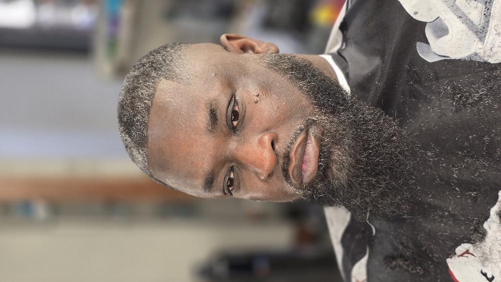 Electric Razor Shave at The Next Level Barber & Style in Fort Payne, AL