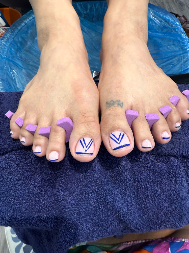 Hot Stone Pedi