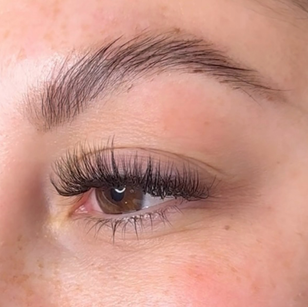 Hybrid / Light Volume Custom Set at Aura Atelier in Charlotte, NC