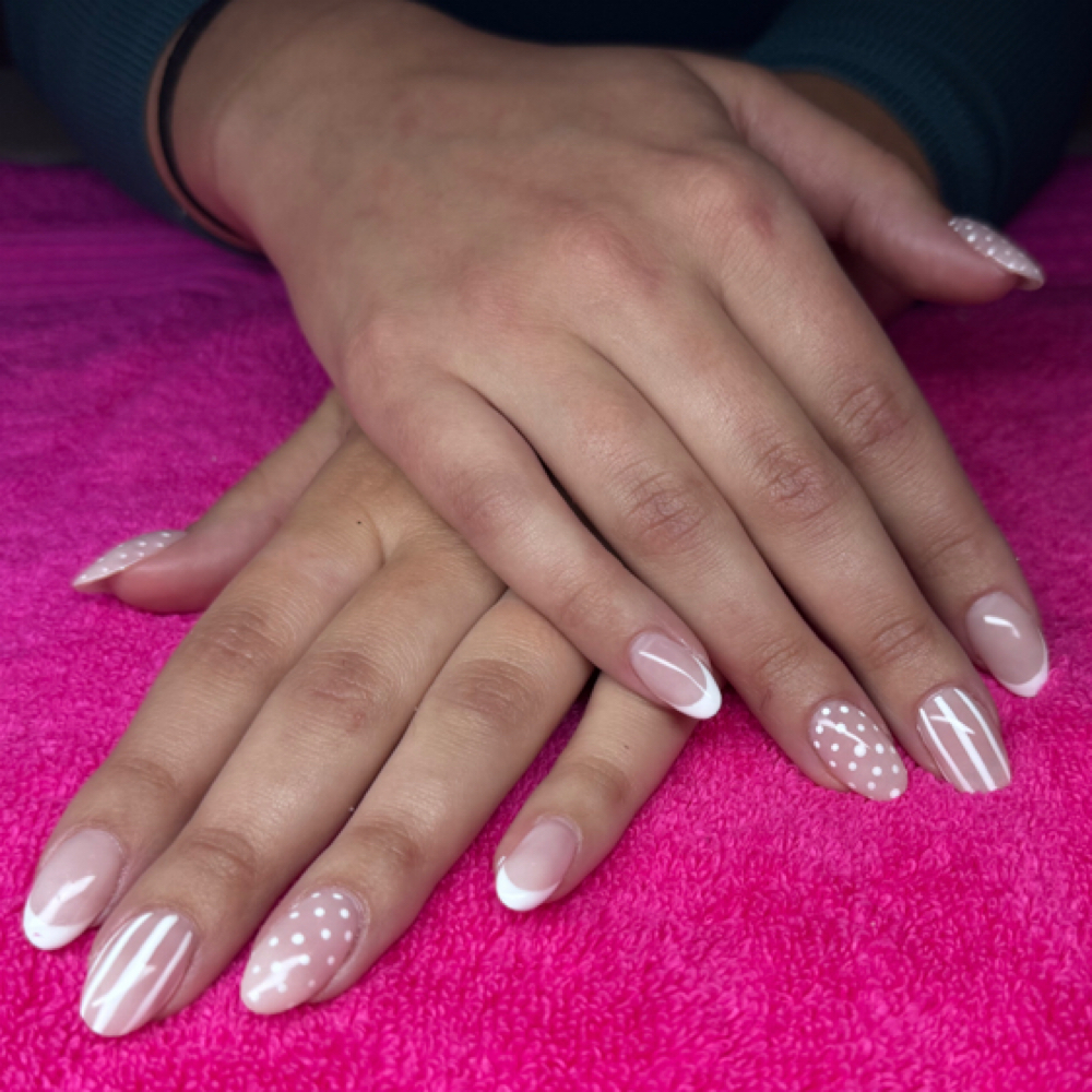 The Polygel Overlay at The Pinky Manor in Joplin, MO