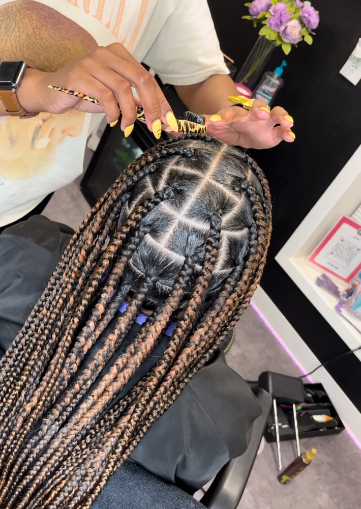 Jumbo Knotless Braids