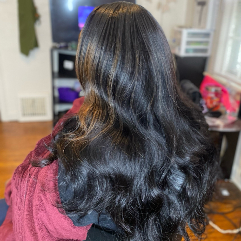 Traditional Sew In at DLUXE Effect in Saint Louis, MO