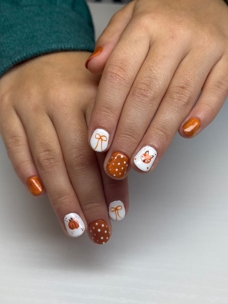 Kids Mani at Gelledbykenn in Warren, OH