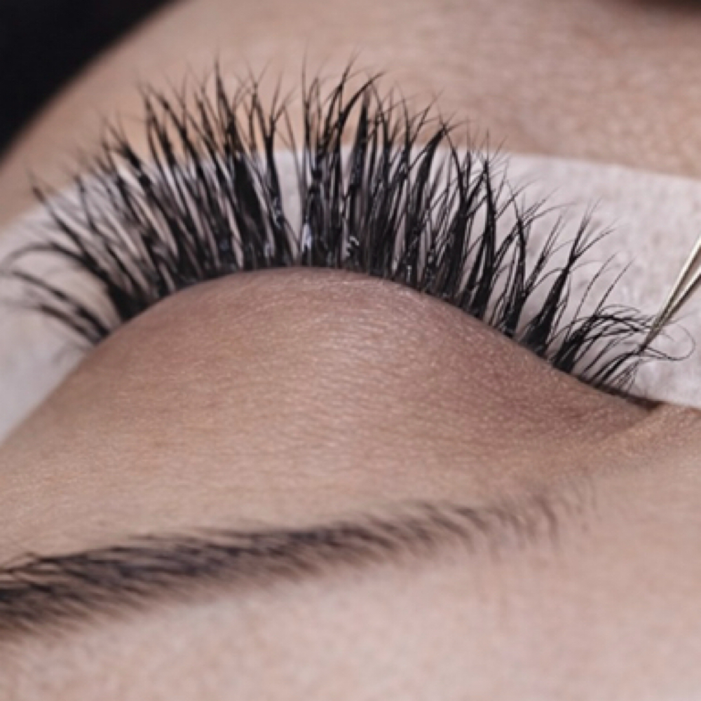 Lash Fill (2-3 Weeks) at HAUSOFDANGER in Deland, FL