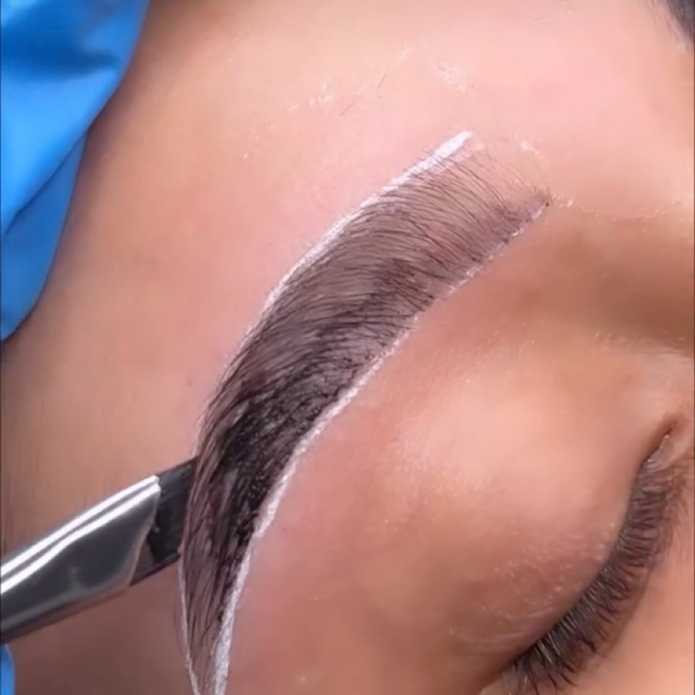 Brow Wax & Tinting at Sweet Dreams Spa in Bronx, NY