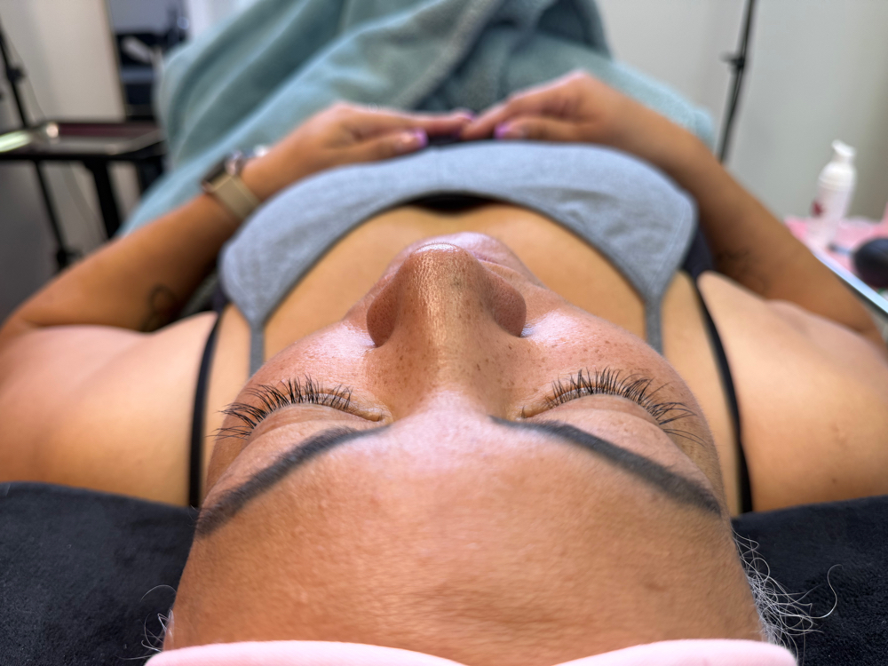Lash Extensions Model