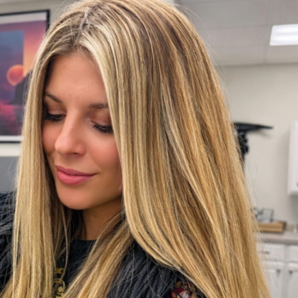 Full Highlight at Desert Rose Salon CO. in La Pine, OR