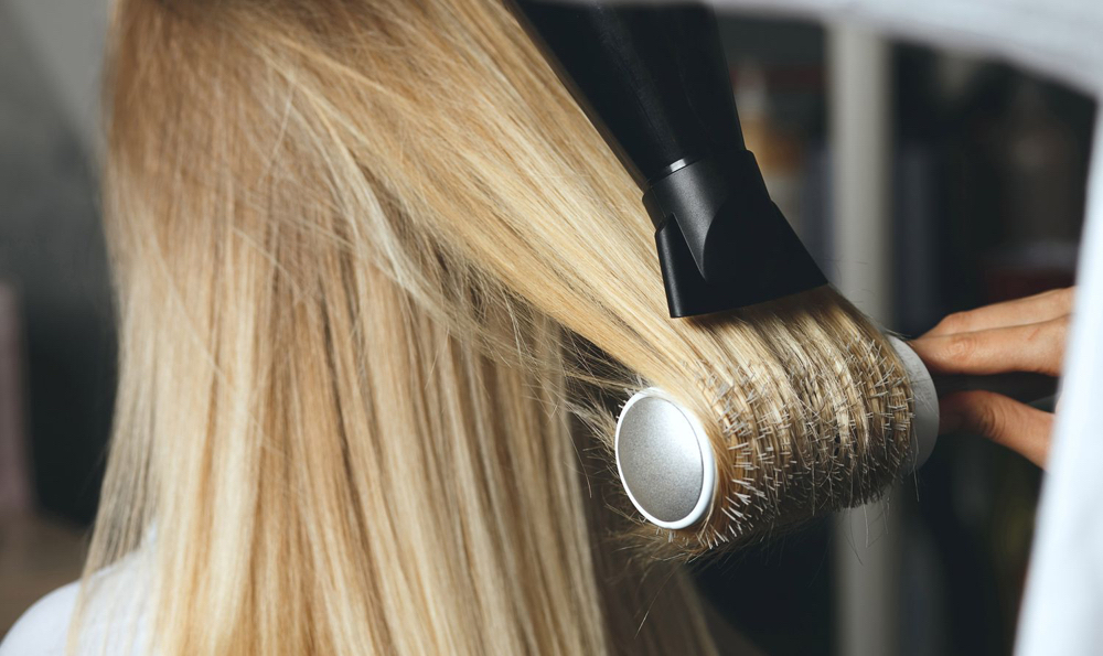 Shampoo and Style at Retro Hair Vibes in Clarksville, TN