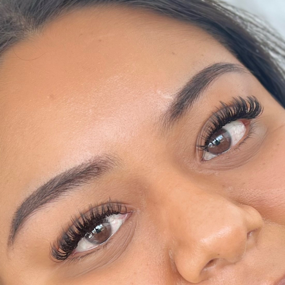 Wet Set at Lashed Babe in Albertville, AL