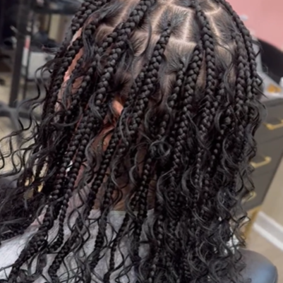 Medium Bohemian Knotless at Boujae Beauty Bar in Philadelphia, PA