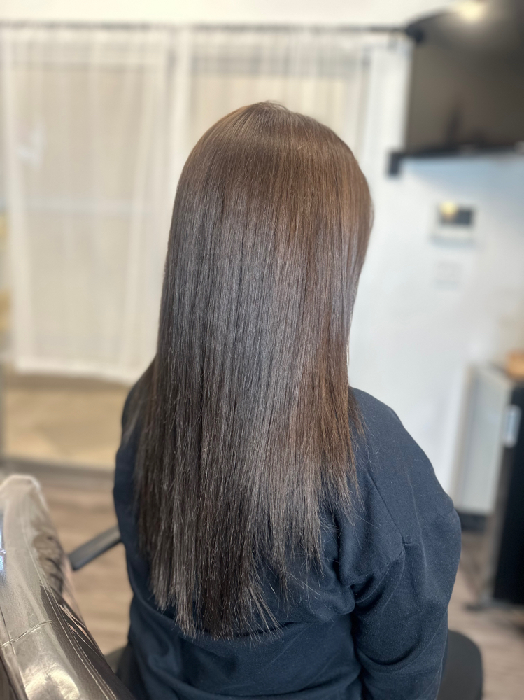 Womens Haircut, Wash, Basic Blowdry