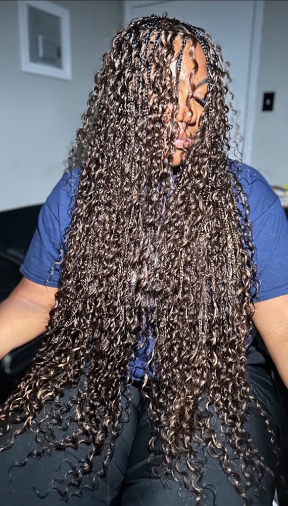Medium Bora Bora at TewCuteBraiding in Mobile, AL