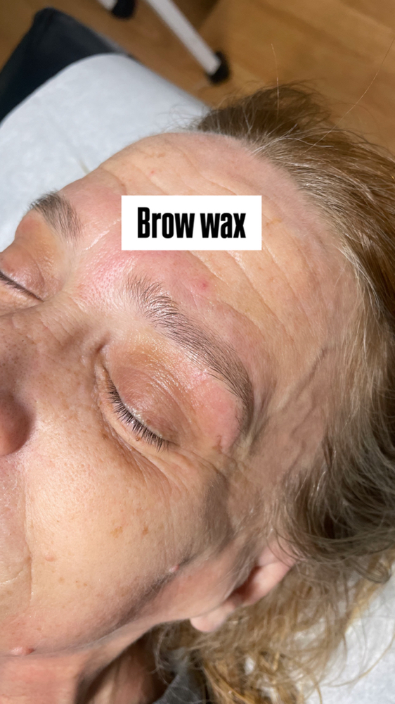 Eyebrow Wax