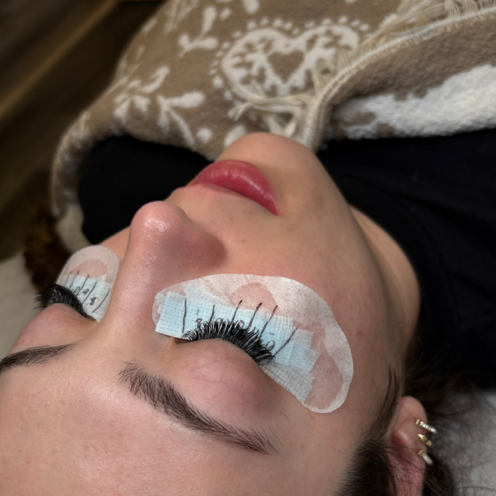 Wet Mascara Extended Fill at NK Beauty by Nyah in Tucson, AZ