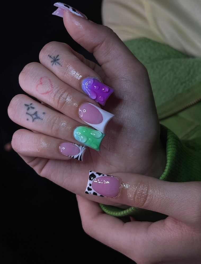 Short w/ designs