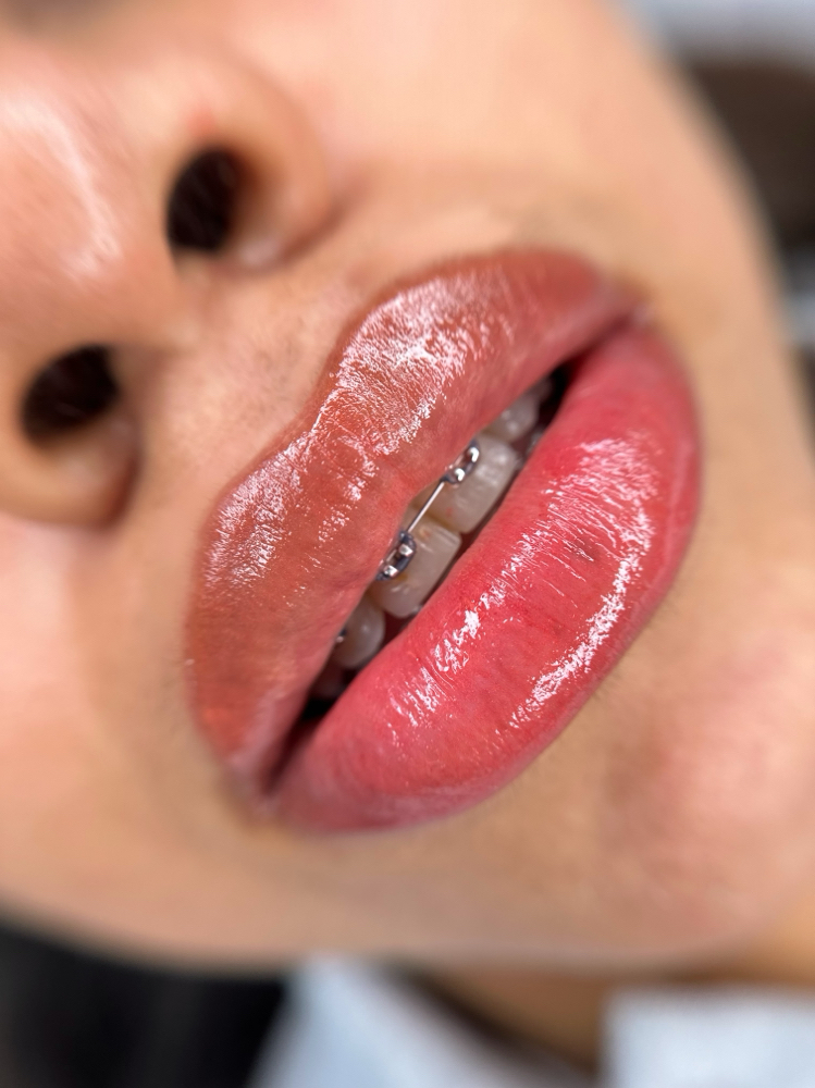 neutralizing dark lips