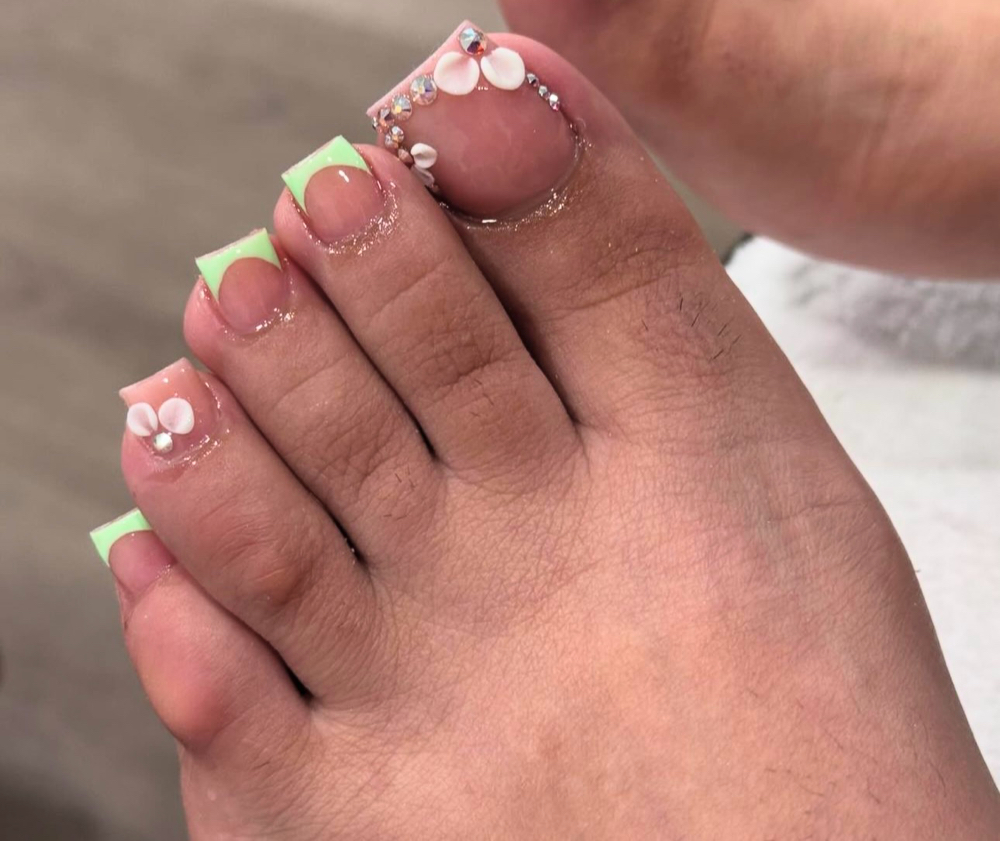 Freestyle Acrylic Toes