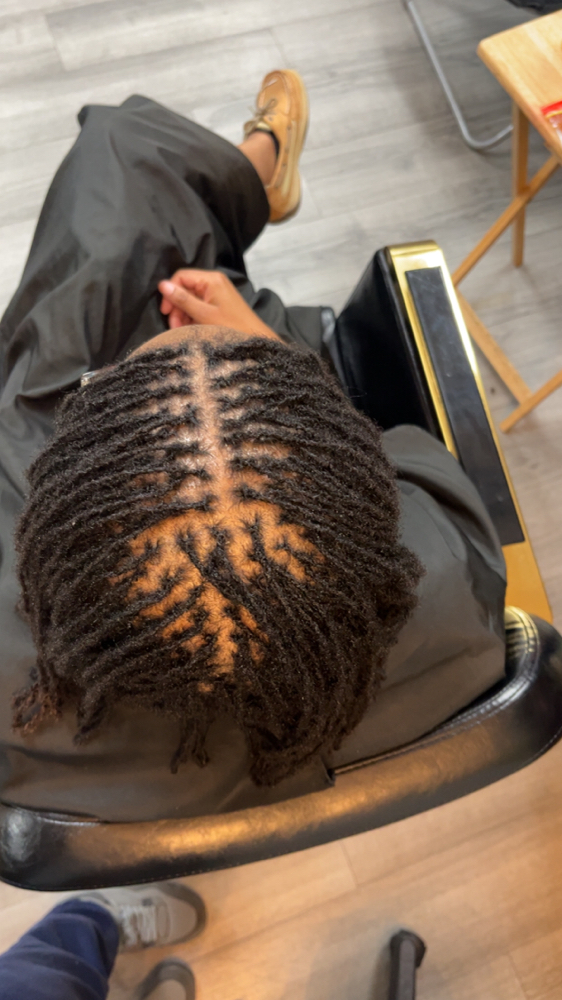 MicroLoc Start Up Shoulder Length at Bebee's Hands in Valdosta, GA