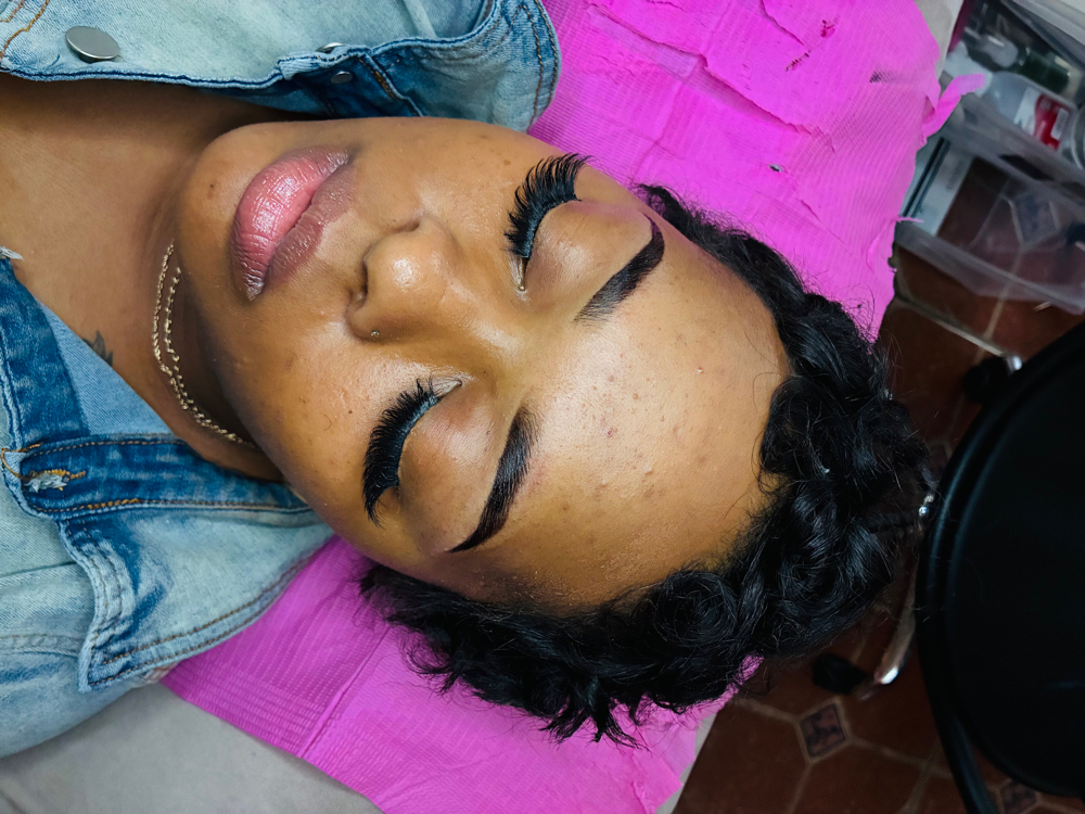 Brow Lamination & Tint 🫶🏽