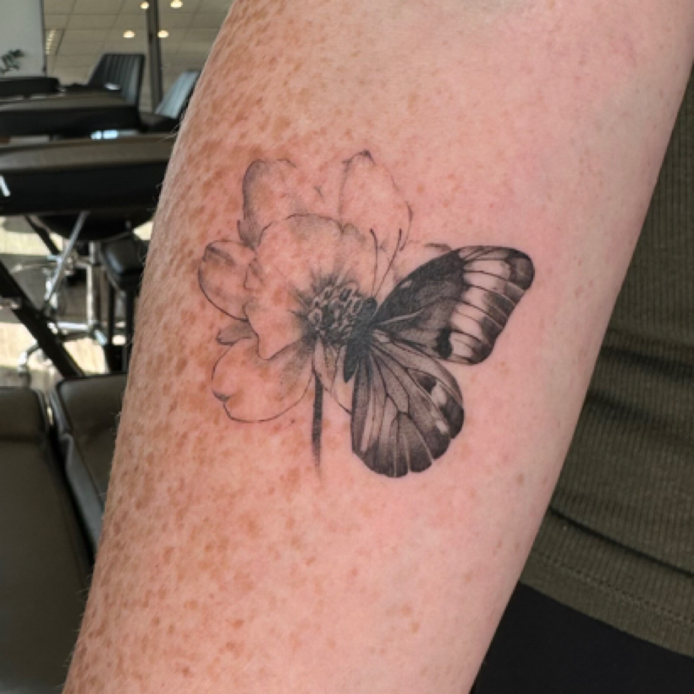 Micro Realism Tattoo at Velvet Ink Bar Eclectic in Waxahachie, TX