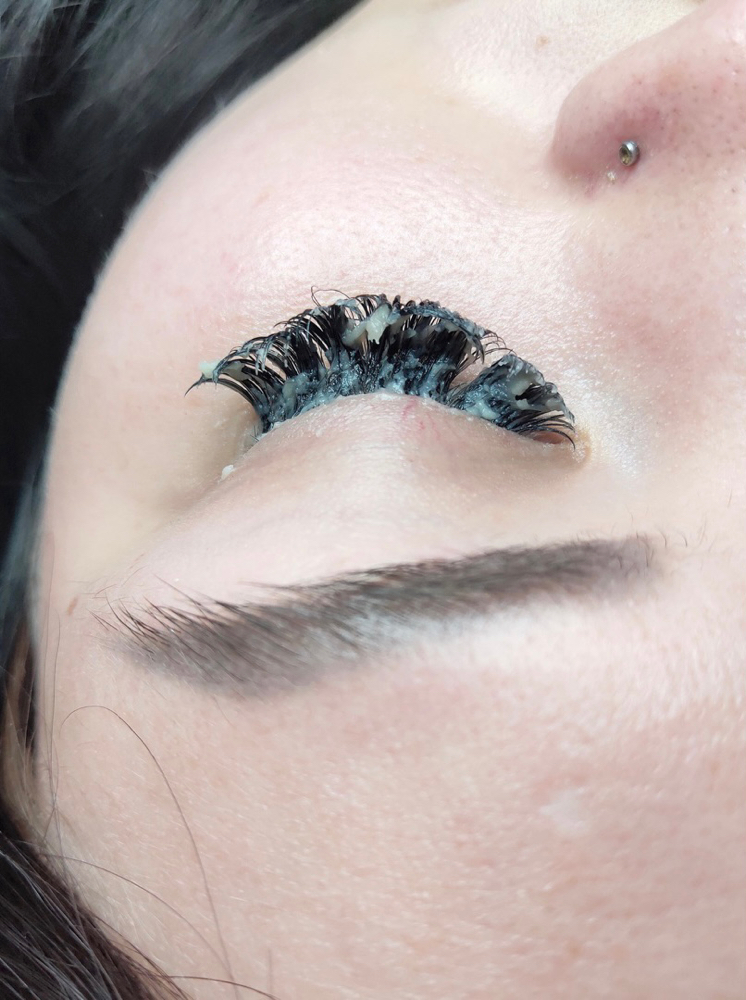 Lash Extension Removal