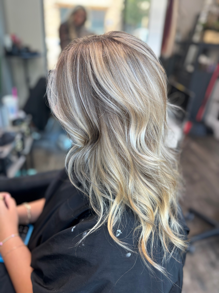 Full Highlight at Modern Monroe Hair Co. in Rockwall, TX