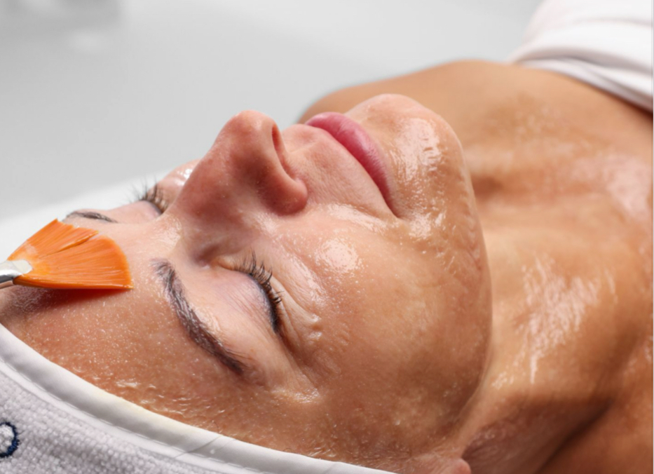 The LUXE Lift Facial