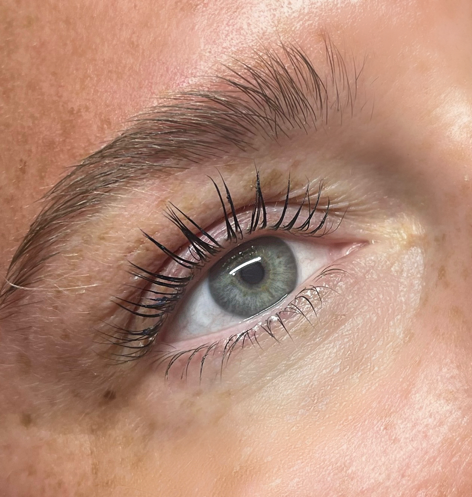 Lash Lift + Tint