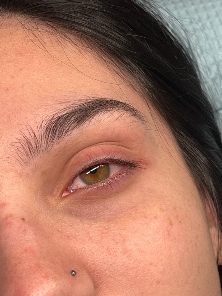 Volume Lash Removal